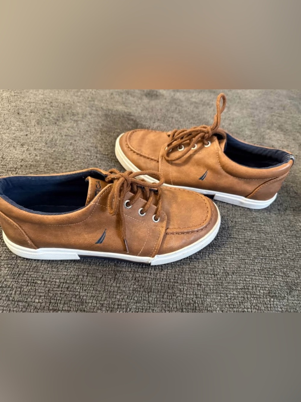 Nautica Boys Tan Leather Boat Sneakers Size 5